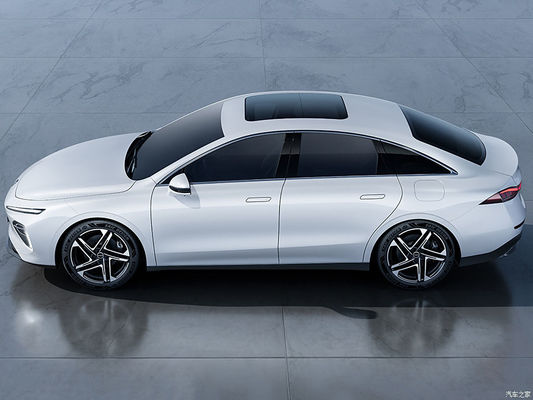 ローエ D7 DMH 125 エネルギー 中型PHEV 電動セダン バンド版