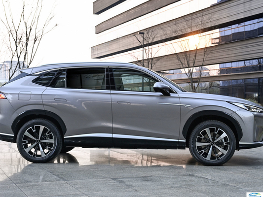 ROEWE 2024D7X DMH SUVのエネルギー乗用車で 未来の輸送を体験する