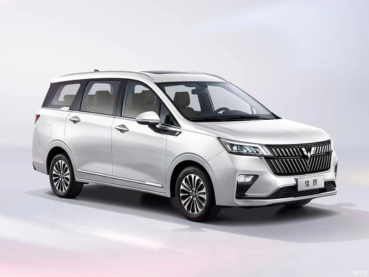 乗用式電気自動車 快適さと効率の完璧な組み合わせ