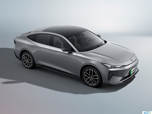 エネルギー車両 チャンガン UNI-V ジディアン iDD 1.5T 小売用 乗用式EV 自動車 乗用車