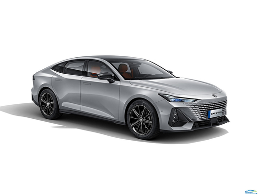 チェンガン UNI-V 2024 1.5T マクファーソンフロントサスペンション付き
