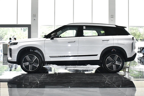 チェリー・フルウィン・フェンユン T6 PHEV SUV 性能とスタイルの完璧な組み合わせ