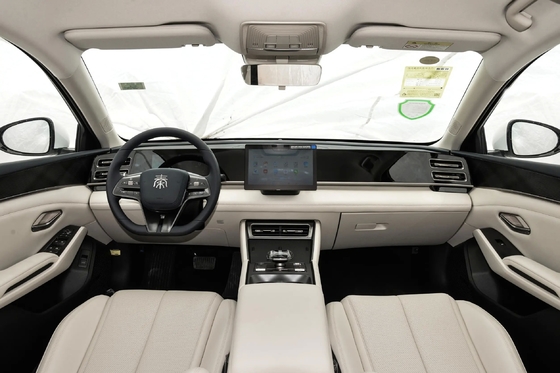 DM-I-2024 80KM リードモデル PHEV セダン BYD 最大速度 180Km/h エネルギータイプ PHEV