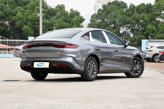 DM-I-2024 80KM リードモデル PHEV セダン BYD 最大速度 180Km/h エネルギータイプ PHEV
