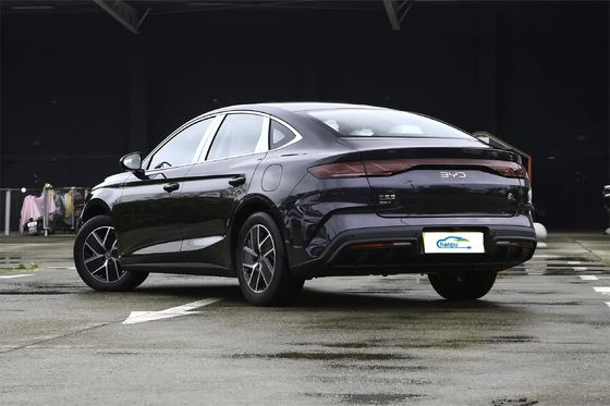 中型セダン フェブカー 2150Kg 最大満載量 エネルギー- BYDの充電