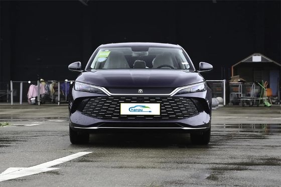 中型セダン フェブカー 2150Kg 最大満載量 エネルギー- BYDの充電
