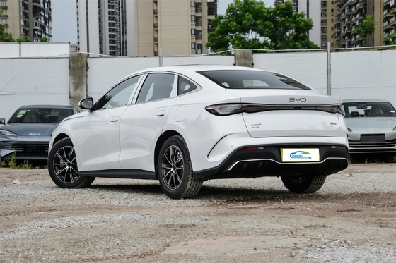 ビッドの1.5L PHEVセダン 最大満載量2150Kg 卓越した贅沢と快適さ