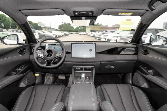 グリーンエネルギーPHEVセダンByd 06Dm-I-2024 5席の容量と120kmの走行距離を持つモデル