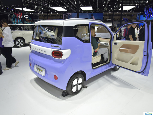 エネルギー車両 2024 ウーリング・ホングワン MINI マカロン 170km 乗用式電動客車