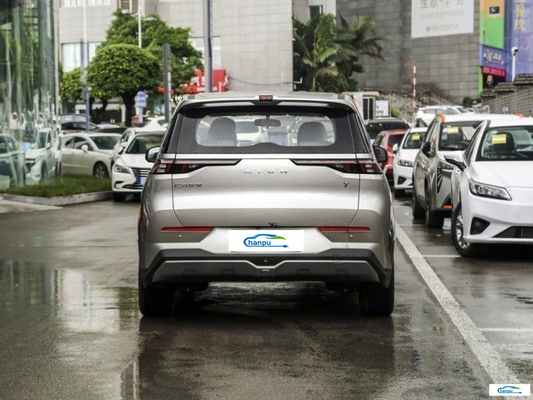 5ドアの5人座商用車 Y-2024 Plus 310 エレクトリックSUV Aionと効率のために