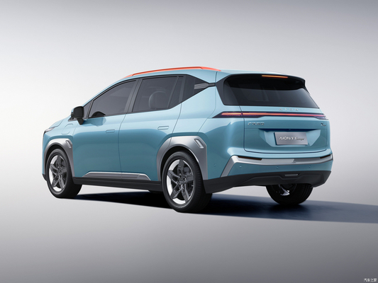 最大全負荷重量 2180Kg Y-2023 Aion の若い乗用車電気自動車