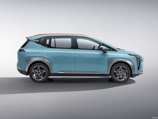 最大全負荷重量 2180Kg Y-2023 Aion の若い乗用車電気自動車