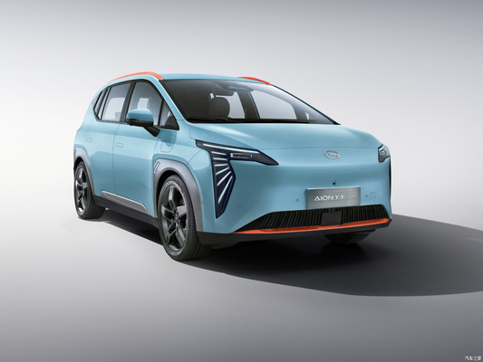 最大全負荷重量 2180Kg Y-2023 Aion の若い乗用車電気自動車
