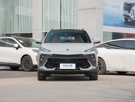 東フェン製 フォーチング T5 Evo 2024 高級 1.5T SUV 汽油 多リンク 後ろ掛け