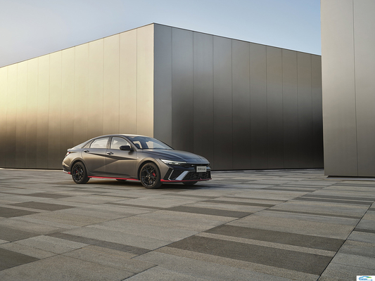2023 Hyundai Elantra セダン 5人座 FWD レザーシート 石油のトップ・パーソナルカー