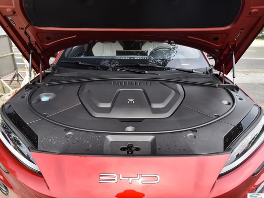 5ドアの電気SUV BYD EV 2024 Honor Edition 走行距離605kmと高度なパワートレイン