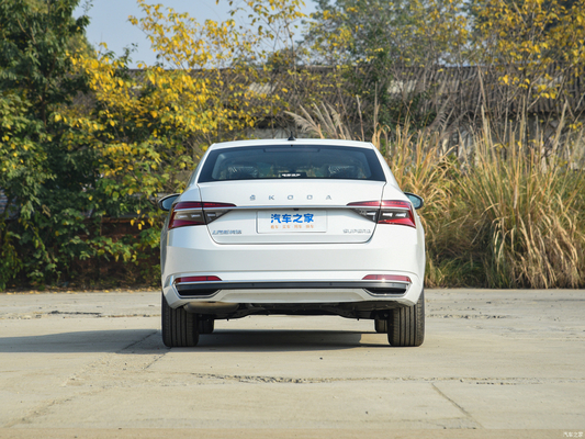 電気運転席調節 2024 スコダ スーパー TSI 280 AWD SUV フォルクスワーゲン