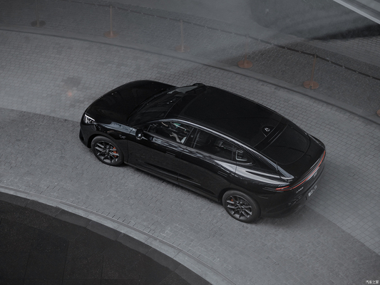 Saic IM LS6 4WD EV SUV 2023-2024年の長距離需要のための必需品 B2B 選択