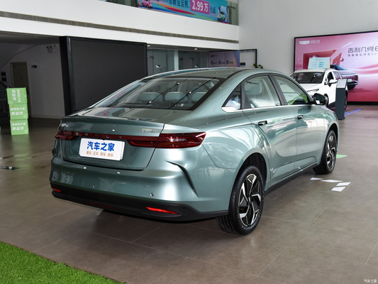 2024 ジーリー G6 ジオメトリ 410KM 520KM 5人乗りEVセダン 中国エネルギー電気自動車